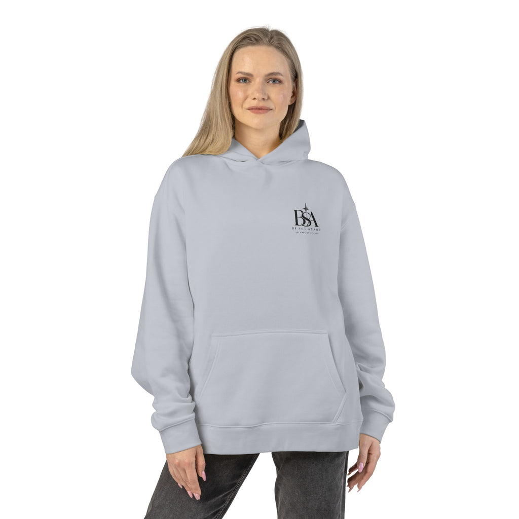 Relaxed Hoodie with Tiny Mountain Patch – Minimal Cozy Outdoor Graphic Hoodie