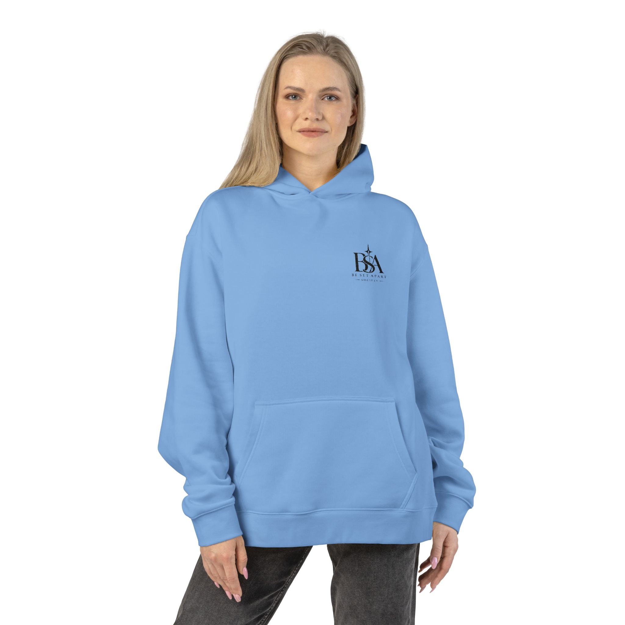 Relaxed Hoodie with Tiny Mountain Patch – Minimal Cozy Outdoor Graphic Hoodie